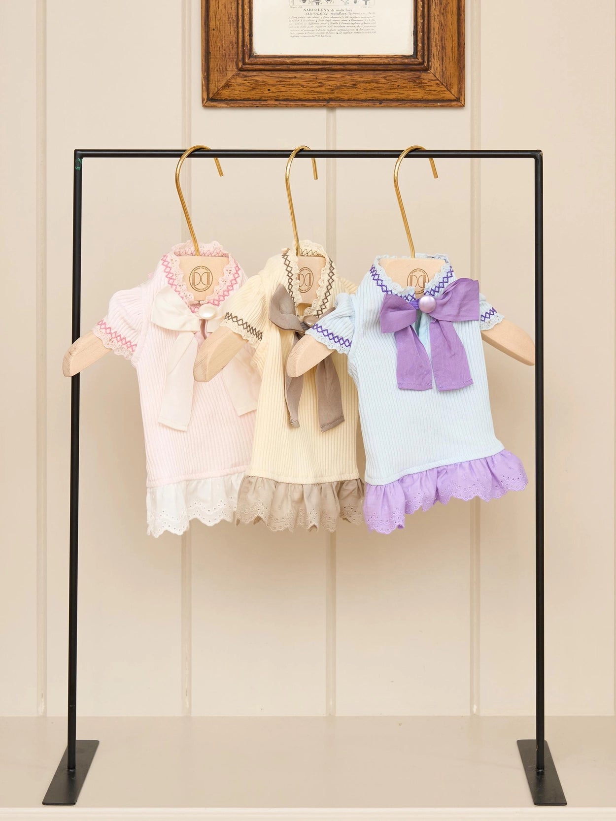 Macaron Rose T-Shirt ベビーブルー