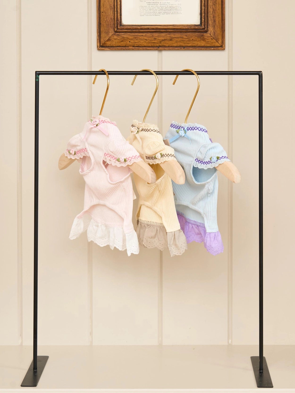 Macaron Rose T-Shirt ベビーブルー