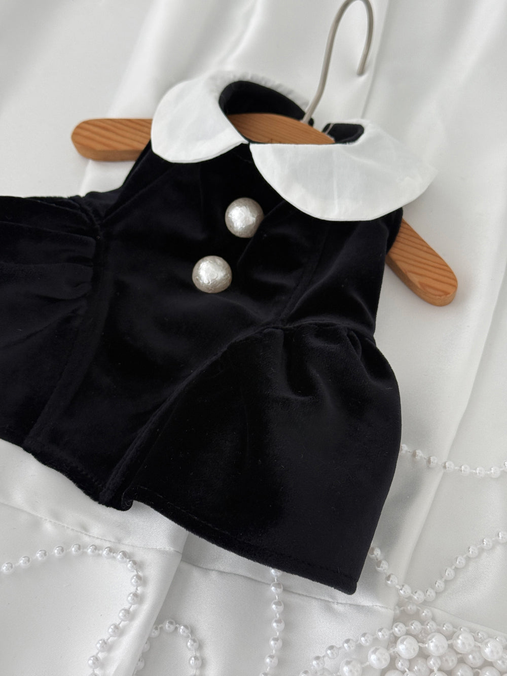 【PRE-ORDER】Black Velvet Dress