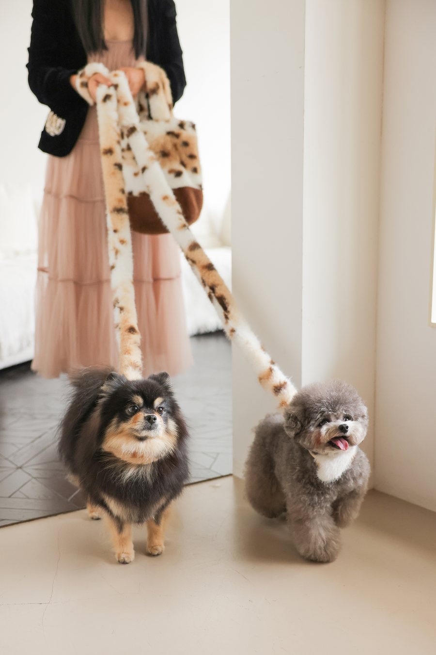 【PRE-ORDER】Eco Fur Leash レオパード 全2色