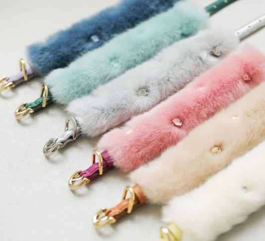 即納 Eco Fur Pompom x Swarovski 全2色