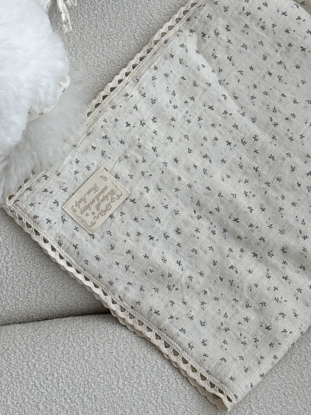 【PRE-ORDER】Lavender Floral Blanket