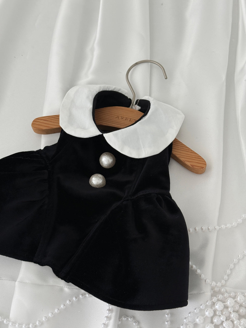 【PRE-ORDER】Black Velvet Dress