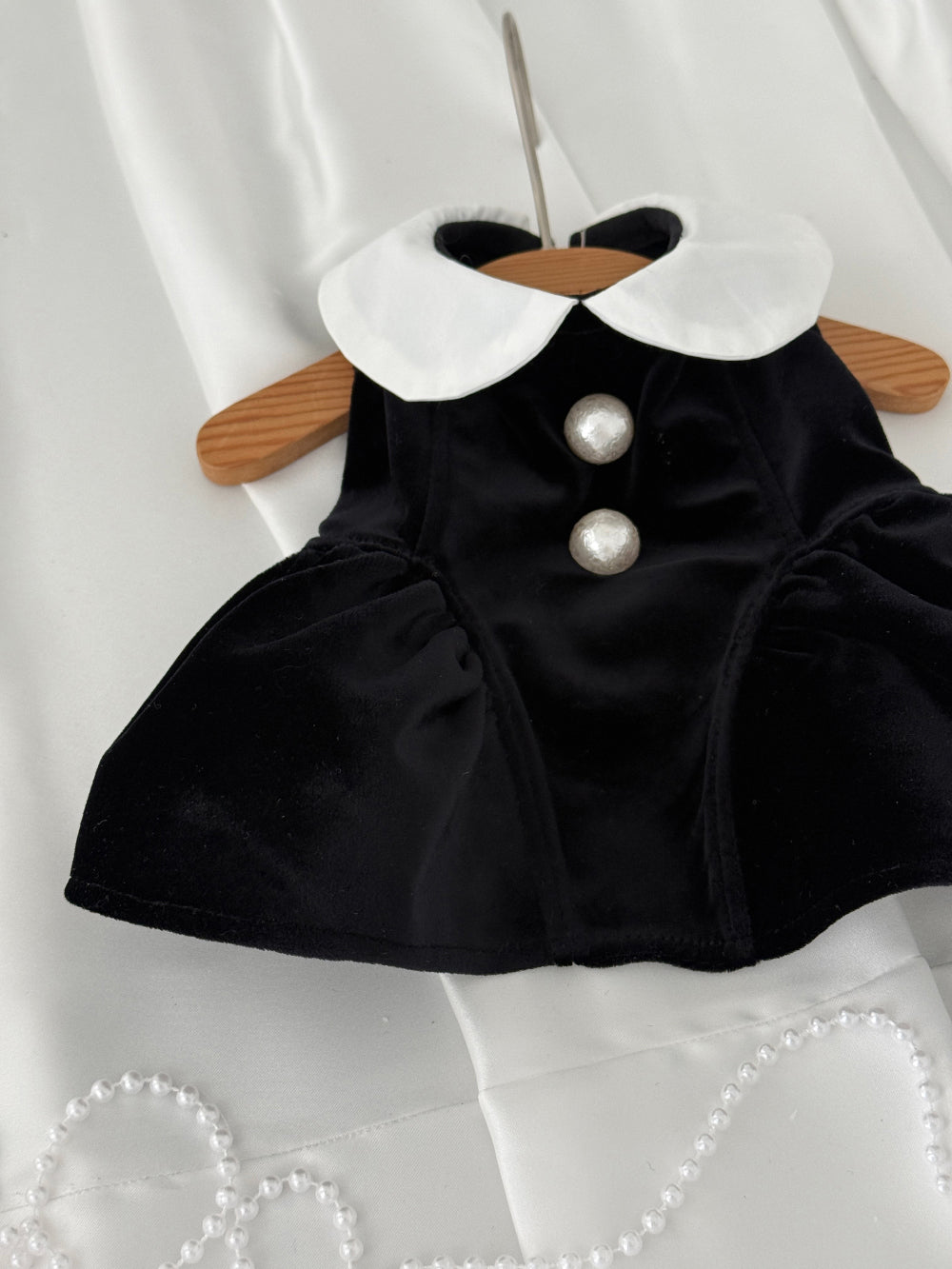 【PRE-ORDER】Black Velvet Dress