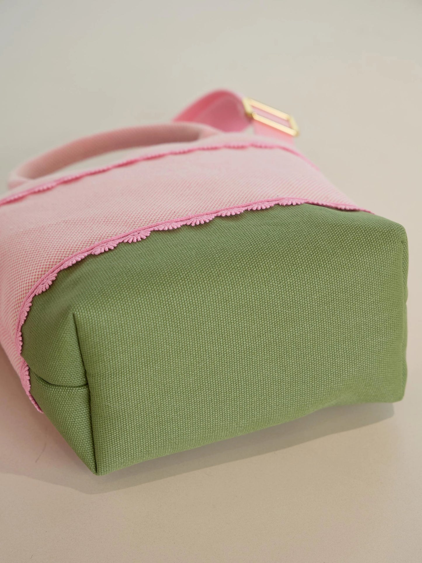【7/9(木) 20:00 OPEN】Petit Madeleine Walking Bag 全3色