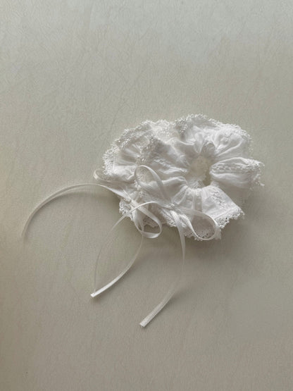 【PRE-ORDER】Ribbon Scrunchie