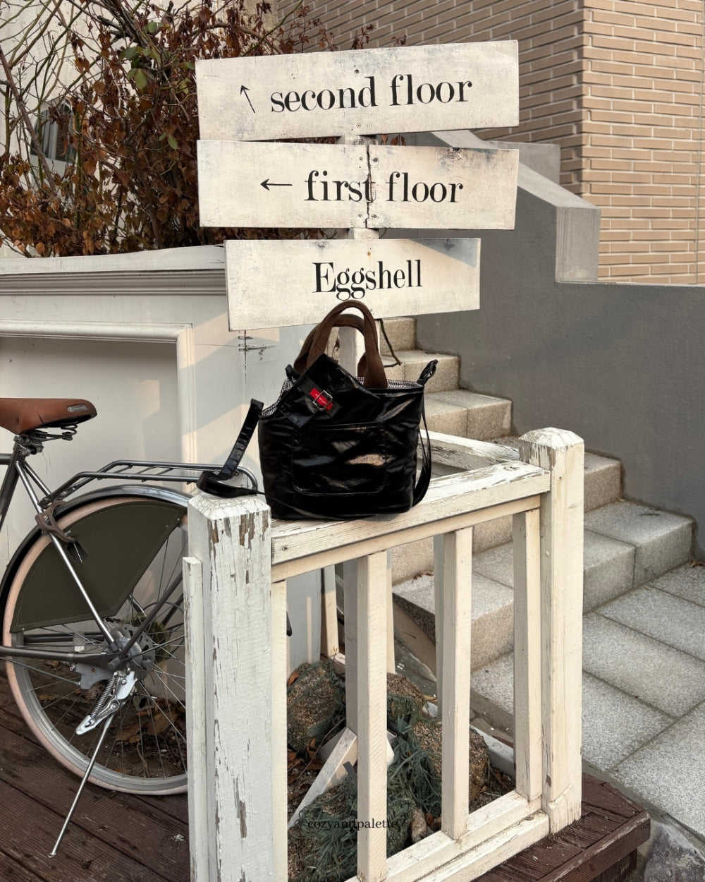 Cheeselet Walk Bag  Glossy Black