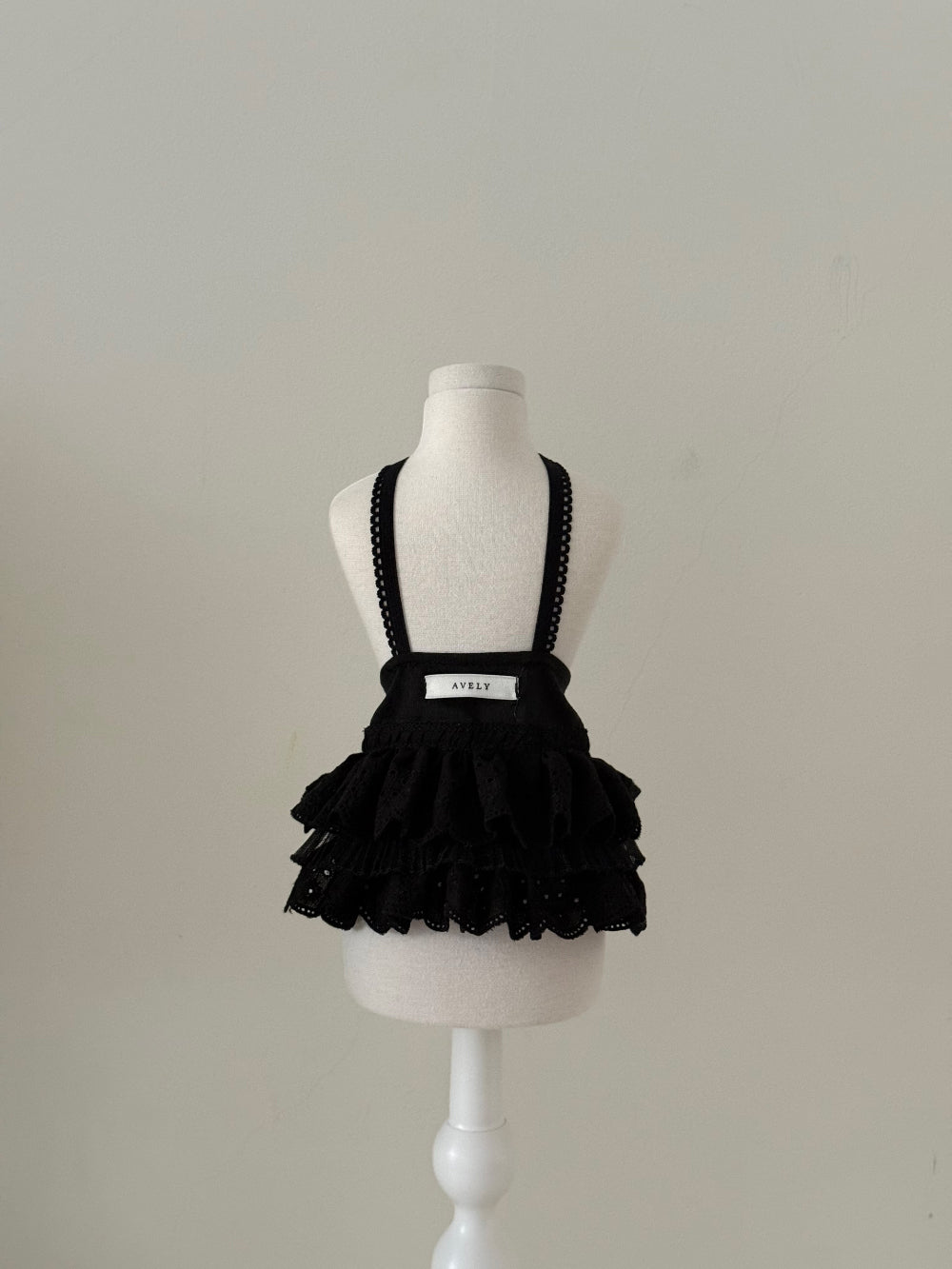 【PRE-ORDER】Eyelet Tiered Skirt 全2色