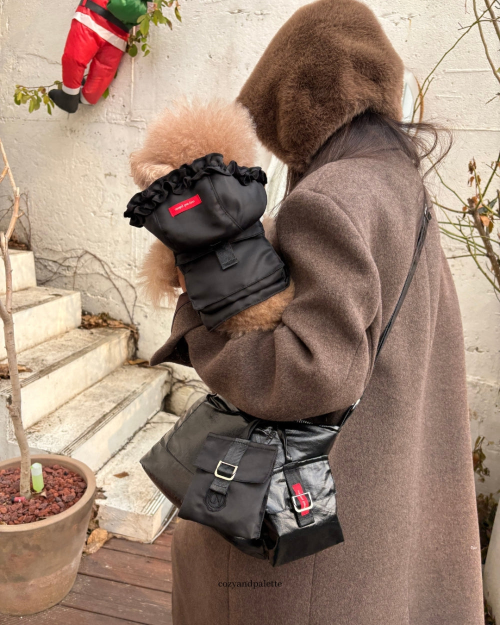 Cheeselet Walk Bag  Glossy Black