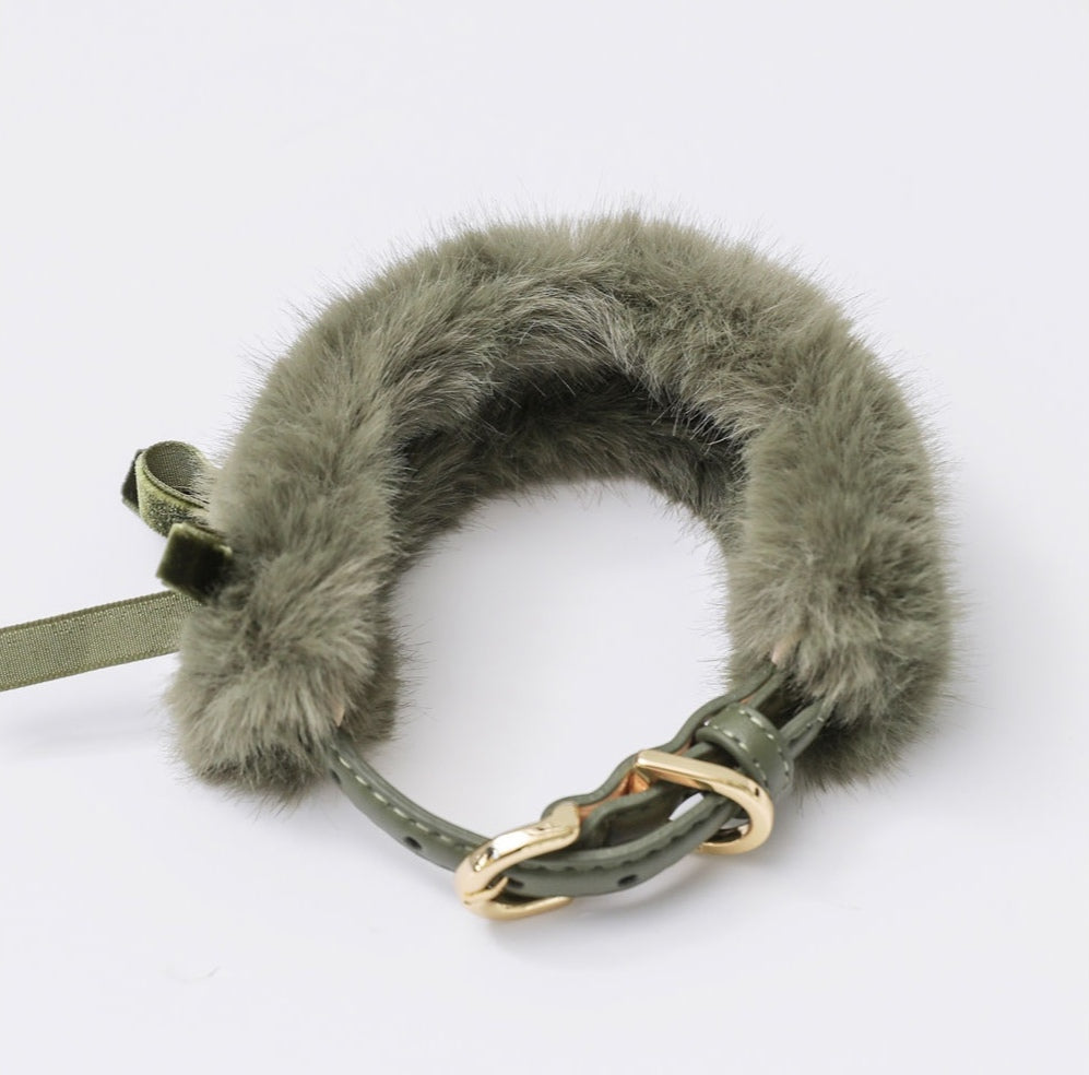 一部即納 Eco Fur Pompom カーキ